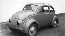První prototyp pozdjího Renaultu 4CV