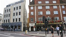 Na londýnské Euston Road vznikne ti metry úzká budova, kterou navrhlo architektonické studio HOK.