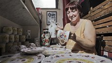 Bohuslava Mojžíšová z Bořic připravuje keramiku na letošní Chodské slavnosti v... Bohuslava Mojžíšová z Bořic připravuje keramiku na letošní Chodské slavnosti v...