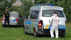 U železničního tunelu v Hloubětíně zemřel po partnerské potyčce pobodaný muž... U železničního tunelu v Hloubětíně zemřel po partnerské potyčce pobodaný muž...