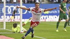 Nicolai Müller slaví gól do sítě Augsburgu. Nicolai Müller slaví gól do sítě Augsburgu.