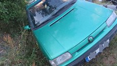 V ulici Březhradská v Hradci Králové havarovala s felicií 25letá žena.... V ulici Březhradská v Hradci Králové havarovala s felicií 25letá žena....
