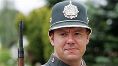 Sokolovský historik a pedagog Vladimír Bružeňák v dobové uniformě štábního... Sokolovský historik a pedagog Vladimír Bružeňák v dobové uniformě štábního...