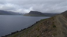 Krásný výhled pi pebhu Islandu