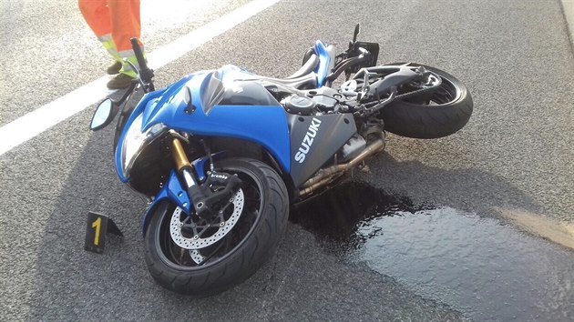 Motorkář nehodu na Radotínském mostě nepřežil (21. srpna 2017) Motorkář nehodu na Radotínském mostě nepřežil (21. srpna 2017)