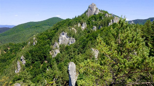 Sovsk hrad patil k nejnedostupnjm hradm na Slovensku.