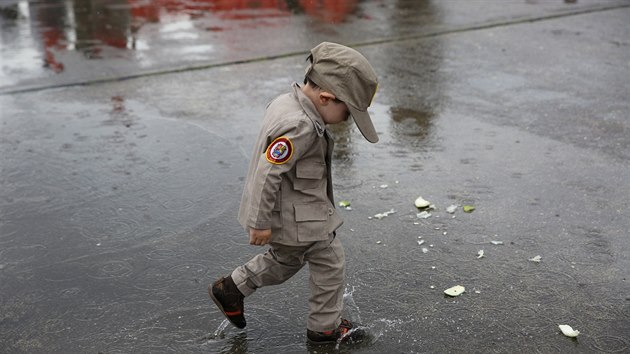 Ve Venezuele zaalo vojensk cvien, ke ktermu byli povolni i civilist v zloze. (26. srpna 2017)