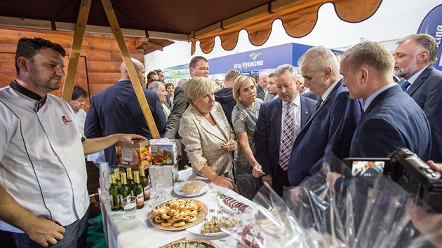 Prezident Milo Zeman navtvil agrosalon Zem ivitelka v eskch Budjovicch.