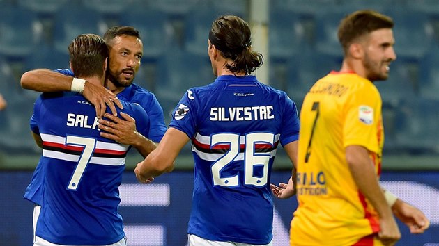 Fabio Quagliarella se spoluhri slav gl do st Beneventa.