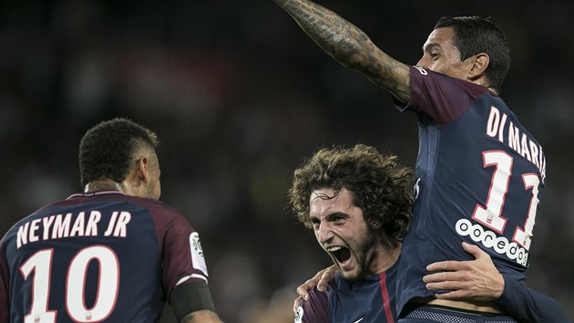 Neymar, Adrien Rabiot a Angel di Maria slav gl do st Toulouse.