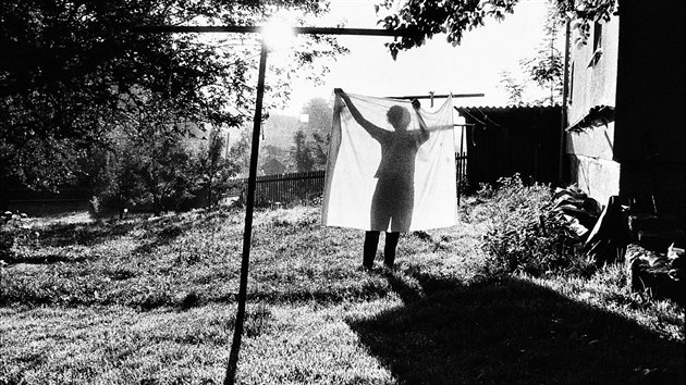 Snmek Roberta Golan z jeho fotografickho cyklu Starousedlci