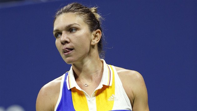 Simona Halepov z Rumunska bhem prvnho kola US Open proti Rusce Marii arapovov.