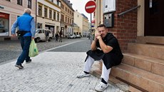 Mezi podnikatele, kteří mají své provozovny v Soukenné ulici, patří i... Mezi podnikatele, kteří mají své provozovny v Soukenné ulici, patří i...