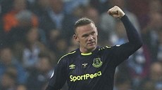 JE TAM. Wayne Rooney, útočník Evertonu, slaví gól č. 200 v zápasech Premier... JE TAM. Wayne Rooney, útočník Evertonu, slaví gól č. 200 v zápasech Premier...