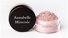 Minerální tváenka Annabelle Minerals je dostupná v 6 odstínech. Má UVA a UVB...