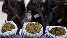 Marihuana zabavená kartelu Independiente de Acapulco. Mexití mafiáni pi...