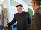 Severokorejský vůdce Kim Čong-un na inspekci Akademie obranných věd v... Severokorejský vůdce Kim Čong-un na inspekci Akademie obranných věd v...