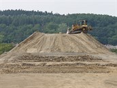 Snímek ze staveniště úseku dálnice D1 z Lipníku nad Bečvou do Přerova. (srpen... Snímek ze staveniště úseku dálnice D1 z Lipníku nad Bečvou do Přerova. (srpen...
