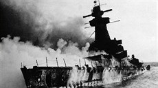 Bitevní lo Admiral Graf Spee byla v prosinci 1939 na rozkaz svého kapitána...