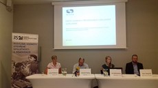 Tisková konference k obědům zdarma v předškolním a základním vzdělávání... Tisková konference k obědům zdarma v předškolním a základním vzdělávání...