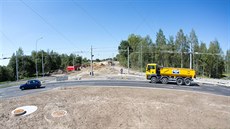 Stavba nové silnice, která spojí eskobudjovická sídlit Máj a Vltavu....