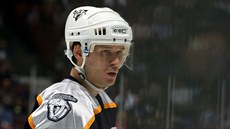 Kanadský útočník Paul Kariya v dresu Nashvillu. Kanadský útočník Paul Kariya v dresu Nashvillu.