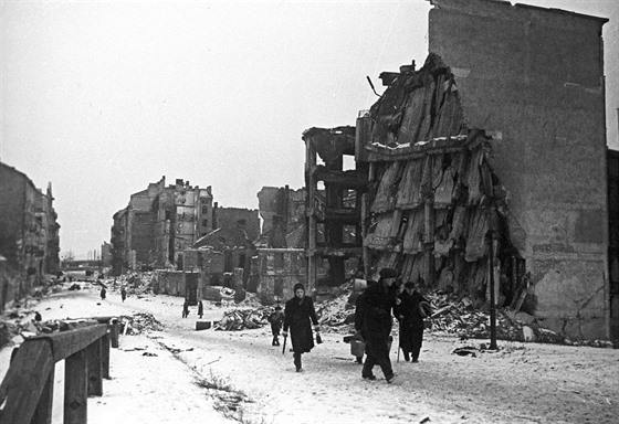 Varava poniená Nmci bhem druhé svtové války (leden 1945)