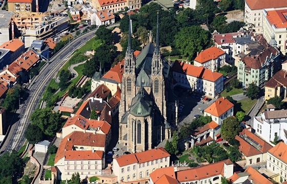 Centrum Brna s katedrálou svatého Petra a Pavla.