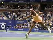Americk tenistka Sloane Stephensov zaujala v semifinle US Open obdivuhodnm...