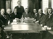 Před 100 lety odsoudili evropští socialisté 1. světovou válku Před 100 lety odsoudili evropští socialisté 1. světovou válku