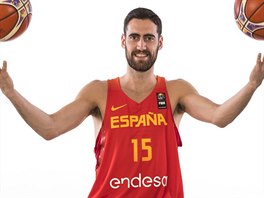 panlsk reprezentant Joan Sastre na oficiln fotografii pro EuroBasket 2017