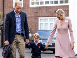Princ William, princ George a Helen Haslemová (Londýn, 7. záí 2017)