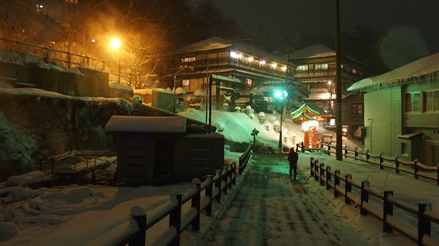 Veern prochzka mstekem Za Onsen