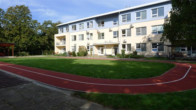 km a klientm zaal slouit nov tartanov ovl.