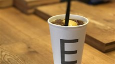 Speciál Emanuel kombinuje mango džus s ice batch brew. Speciál Emanuel kombinuje mango džus s ice batch brew.