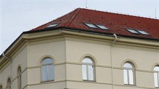 Z okna pražského hotelu vypadl osmnáctiletý cizinec (3. září 2017). Z okna pražského hotelu vypadl osmnáctiletý cizinec (3. září 2017).