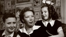Milada Skálová se narodila v židovské rodině v Chrudimi. Na rozdíl od svých... Milada Skálová se narodila v židovské rodině v Chrudimi. Na rozdíl od svých...