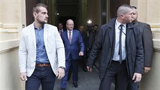 Pedseda vlády Bohuslav Sobotka odchází od soudu, který eí trestní kauzu...