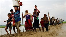 Hranice Bangladée a Barmy pely od srpna desetitisíce Rohing. (3. záí 2017)
