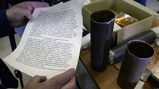 Tubusy obsahovaly i pamětní listiny. Tubusy obsahovaly i pamětní listiny.
