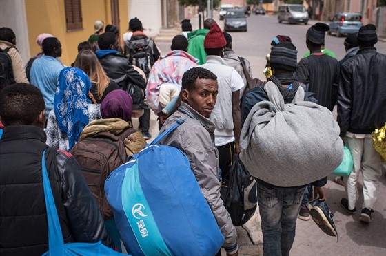 Uprchlíci na ostrov Lampedusa