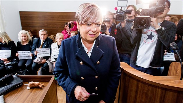 Pražský městský soud řeší odvolání somálské dívky ve sporu o hidžáb, který... Pražský městský soud řeší odvolání somálské dívky ve sporu o hidžáb, který...