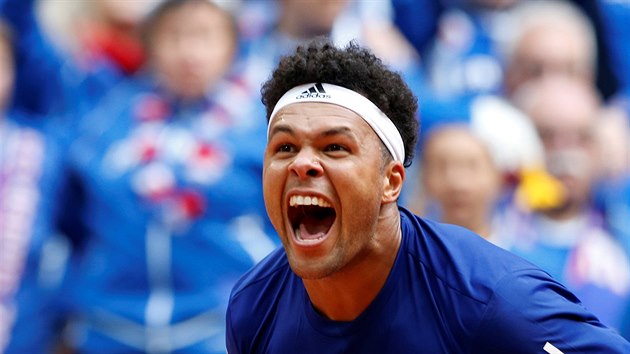 Jo- Wilfried Tsonga slav francouzsk postup do finle Davis Cupu.