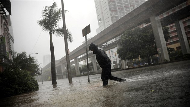 Nsledky huriknu Irma na Florid (11. z 2017).