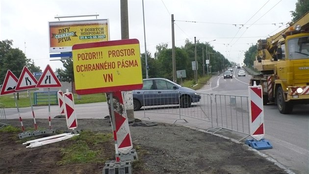 pravy kiovatky silnice I/36 a odboky do Doubravic zanaj.