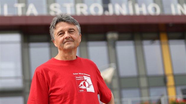 Brnnsk matematik Miloslav Druckmller se proslavil uniktnmi snmky slunen korny.