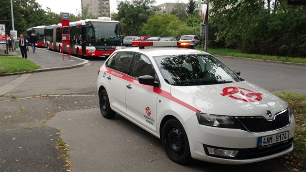 idie autobusu napadl mu francouzskmi holemi (12.9.2017)