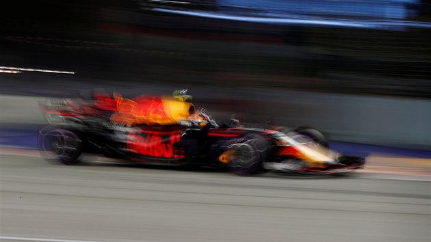 Max Verstappen bhem kvalifikace na Velkou cenu Singapuru