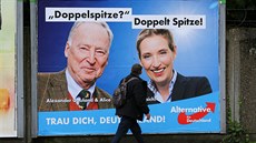 Duisburg: Billboard s Alicí Weidelovou a Alexanderem Gaulandem, volebními lídry...