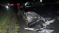 Nehoda dvou octavií a jaguaru nedaleko Zlína (16. záí 2017).